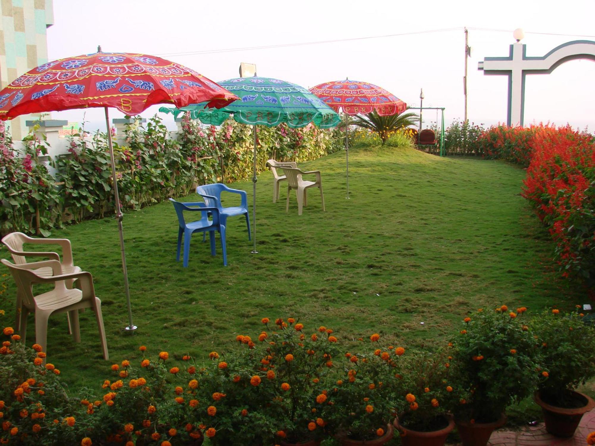 Puri Beach Resort Esterno foto